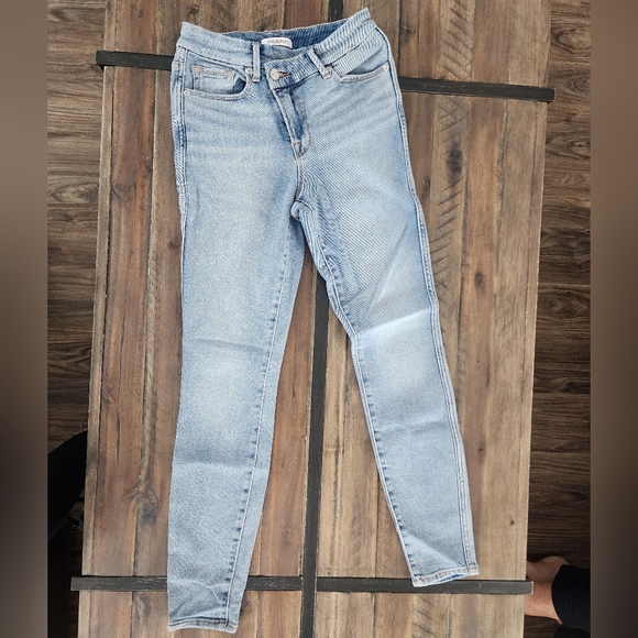 Good American good curve high rise cross over skinny jeans - Picture 2 of 8